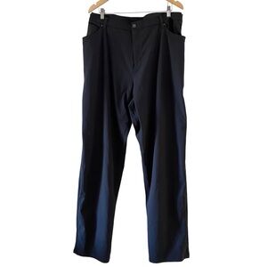 Lululemon ABC 5 Pocket Pant Relaxed Men’s Size 48 length 30